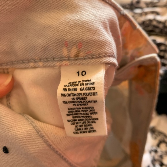 NWOT American Eagle Floral Shorts - Picture 7 of 8